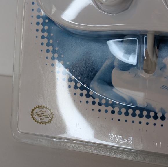 New in Box Nintendo Wii Controller Nintendo Wii Classic Controller New - Picture 2 of 6
